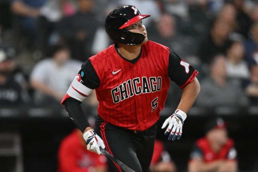 村上宗隆、3試合ぶり15号　ジャッジに並ぶ驚愕の逆方向弾…年65HRペースに本拠地熱狂（Full-Count）