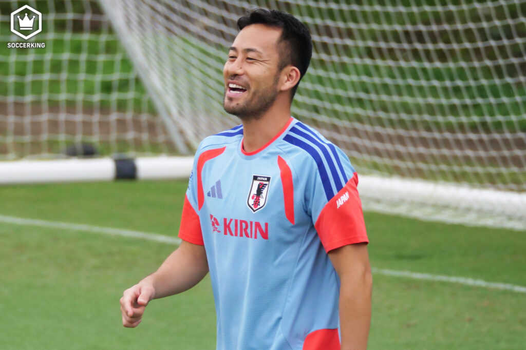 日本代表に再合流の吉田麻也が約束「自分が後方からサポートしたい」 遠藤航との“代替招集説”には「普通に考えてそんなわけない(笑)」(サッカーキング)