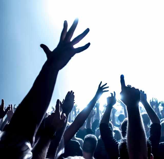 King Gnuライブで物議 観客の〝熱唱〟が炎上するのはなぜ? 音楽心理学者に見解を聞いた(withnews by 朝日新聞)