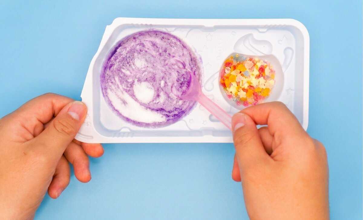 なぜ子どもは夢中になる? 誕生40周年「ねるねるねるね」開発秘話と教育現場での意外な効用とは(AERA with Kids+)