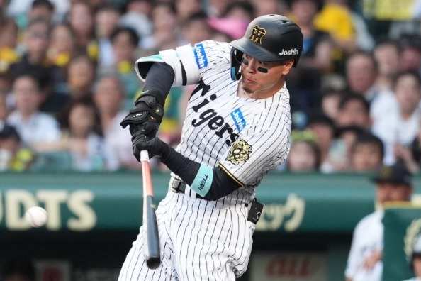 佐藤輝明、リーグ単独トップの11号　4戦ぶり豪快弾に本拠地熱狂…打撃「セ3冠」キープ（Full-Count）
