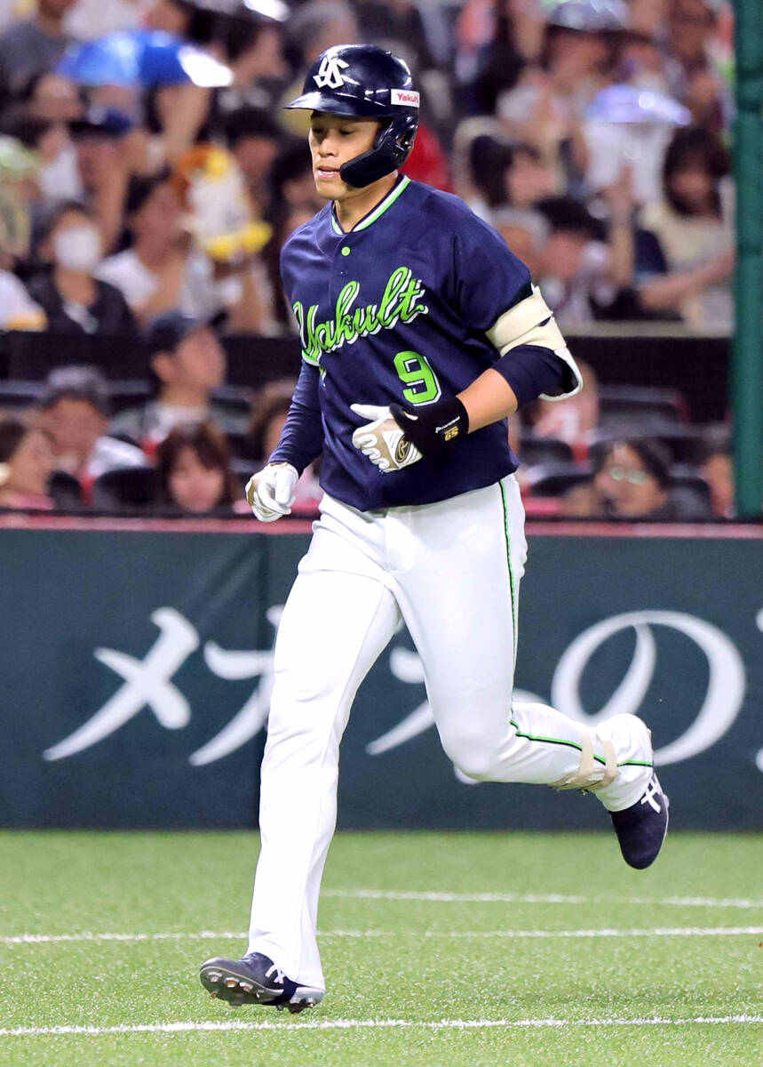 【ヤクルト】塩見泰隆が腰の張りで途中交代　先制弾放った直後にまさかのアクシデント　池山隆寛監督「そんなに重い症状じゃない」（スポーツ報知）