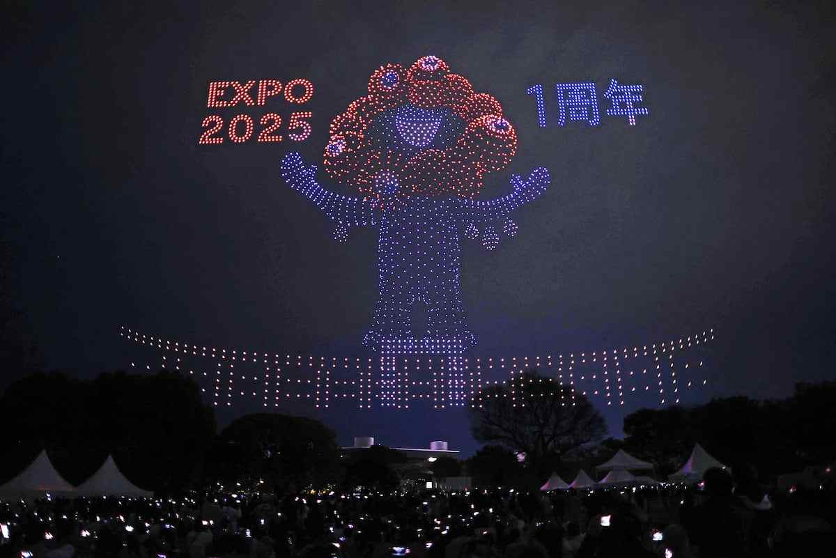 夜空に大屋根リング、ミャクミャクが「復活」 万博1年記念のドローンショーに歓声 大阪(産経新聞)