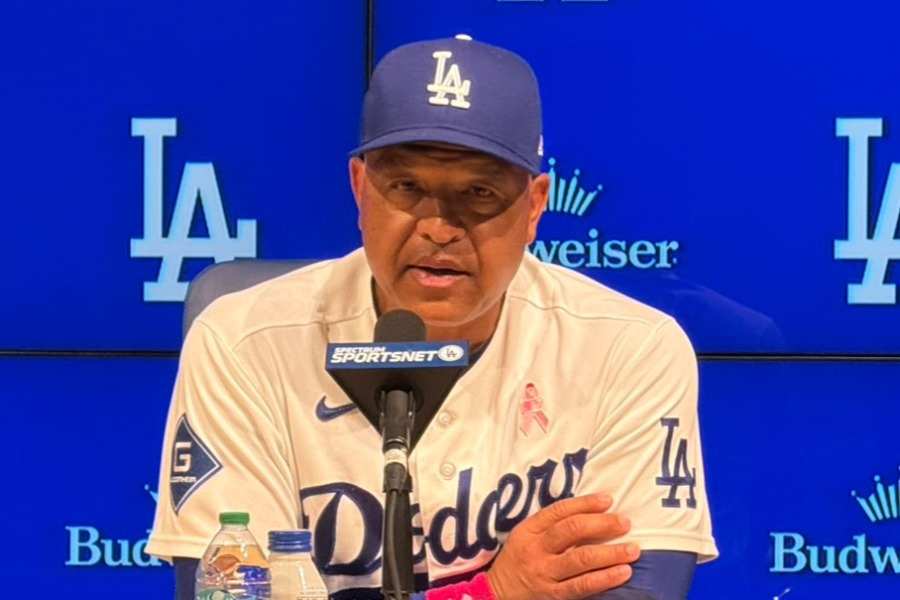 不振の大谷翔平にロバーツ監督が苦言 4の0で5月打率.129「振り遅れてる」(Full-Count)