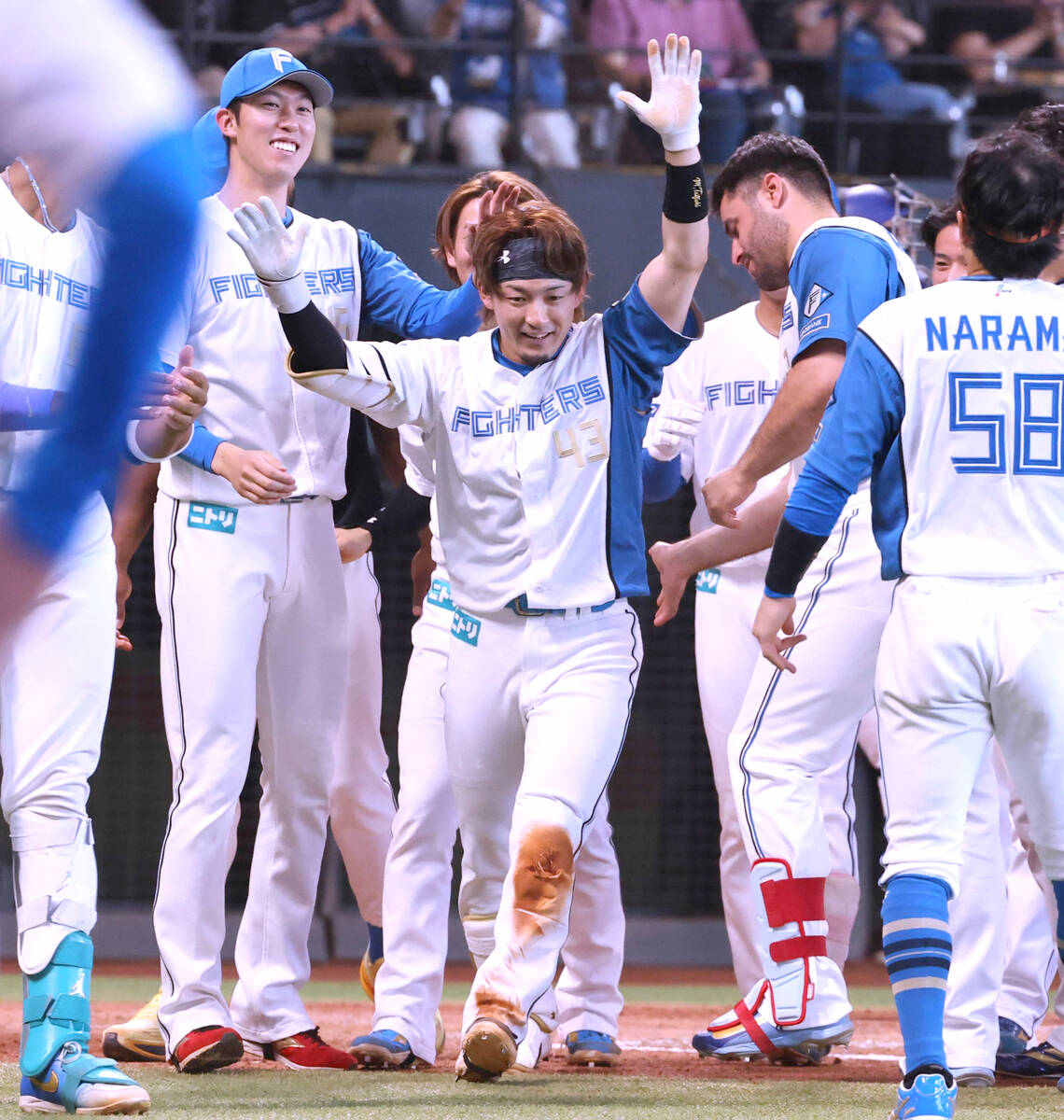 【日本ハム】新庄監督、破竹9連勝も「パが強い。(交流戦)やる意味あるのって思うくらい強い(笑)」ソフトも圧勝し苦笑い(スポーツ報知)